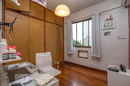 Apartamento à venda com 224m², 4 quartos e 3 vagasQuarto 3