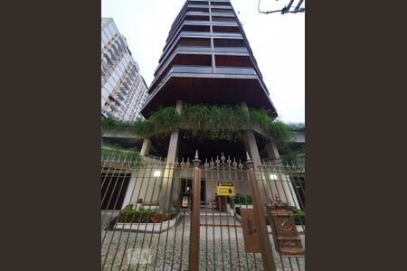 Apartamento à venda com 224m², 4 quartos e 3 vagasFachada