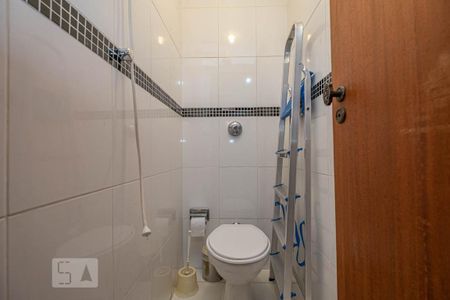 Apartamento à venda com 224m², 4 quartos e 3 vagasBanheiro de Serviço