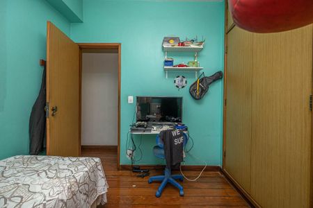 Apartamento à venda com 224m², 4 quartos e 3 vagasQuarto 2