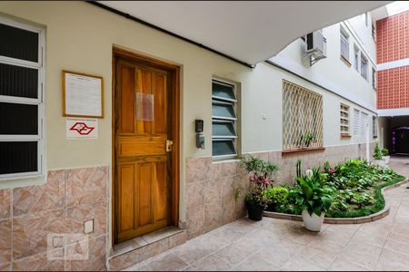 Apartamento para alugar com 79m², 2 quartos e 1 vagaHall de entrada