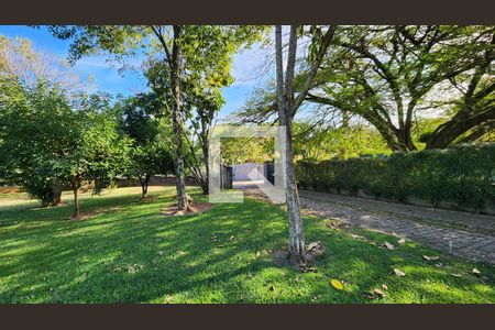 Casa à venda com 420m², 4 quartos e 2 vagas Casa à venda com 420m², 4 quartos e 2 vagasÁrea comum