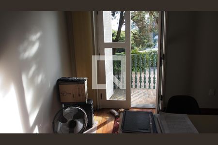 Casa à venda com 420m², 4 quartos e 2 vagasQuarto 1/Escritório