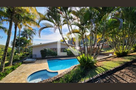 Casa à venda com 420m², 4 quartos e 2 vagas Casa à venda com 420m², 4 quartos e 2 vagasÁrea comum