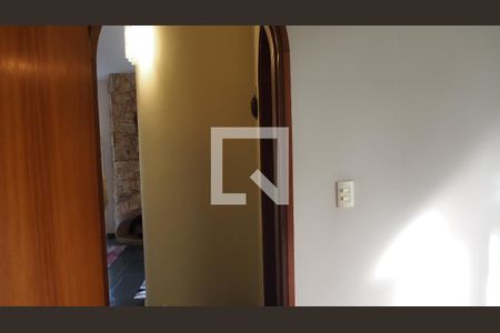 Casa à venda com 420m², 4 quartos e 2 vagasQuarto 1/Escritório