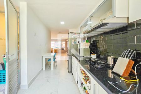 Apartamento para alugar com 185m², 4 quartos e 1 vaga Apartamento para alugar com 185m², 4 quartos e 1 vagaCozinha