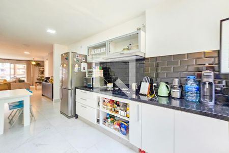 Apartamento para alugar com 185m², 4 quartos e 1 vaga Apartamento para alugar com 185m², 4 quartos e 1 vagaCozinha