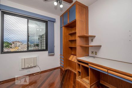 Apartamento à venda com 120m², 3 quartos e 2 vagasQuarto 3