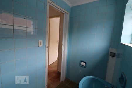 Casa à venda com 220m², 8 quartos e 2 vagasBanheiro