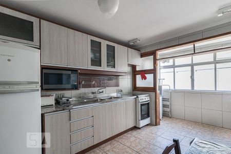 Apartamento para alugar com 70m², 2 quartos e 1 vaga Apartamento para alugar com 70m², 2 quartos e 1 vagaCozinha