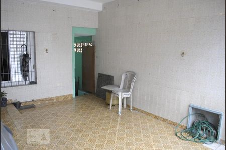 Casa à venda com 113m², 4 quartos e 2 vagasGaragem