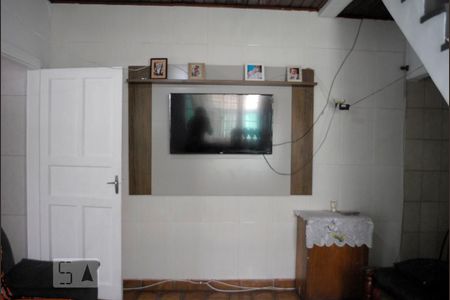 Casa à venda com 113m², 4 quartos e 2 vagasSala