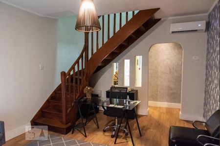 Sala de casa à venda com 5 quartos, 135m² em Vila Mariana, São Paulo