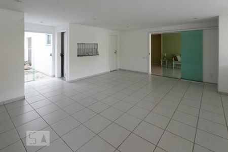 Apartamento à venda com 160m², 1 quarto e sem vagaÁrea comum - Salão de festas