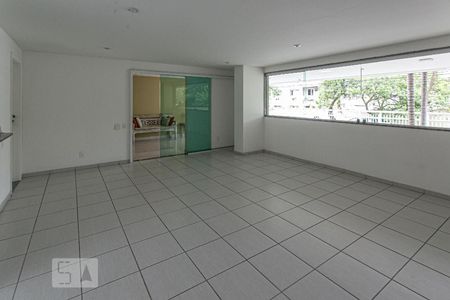 Apartamento à venda com 160m², 1 quarto e sem vagaÁrea comum - Salão de festas