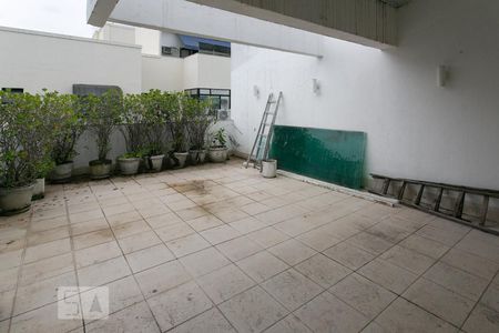 Apartamento à venda com 160m², 1 quarto e sem vagaÁrea de Serviço