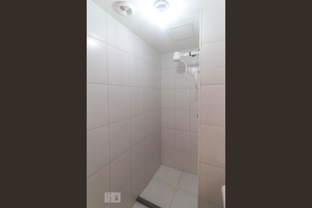 Apartamento à venda com 33m², 2 quartos e sem vagaBanheiro