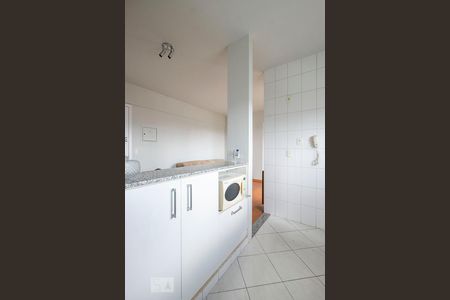 Cozinha de apartamento para alugar com 1 quarto, 42m² em Pinheiros, São Paulo
