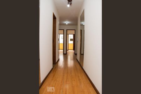 Sala / Corredor de apartamento para alugar com 2 quartos, 45m² em Quintino Bocaiuva, Rio de Janeiro