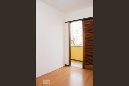 Quarto 01 de apartamento para alugar com 2 quartos, 45m² em Quintino Bocaiuva, Rio de Janeiro