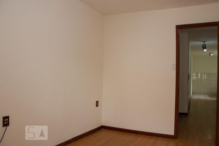 Quarto 01 de apartamento para alugar com 2 quartos, 45m² em Quintino Bocaiuva, Rio de Janeiro