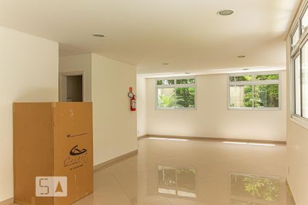 Apartamento à venda com 42m², 1 quarto e 1 vaga Apartamento à venda com 42m², 1 quarto e 1 vagaSalão de festas