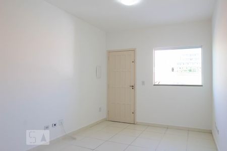 Sala de casa de condomínio à venda com 2 quartos, 65m² em Itaquera, São Paulo