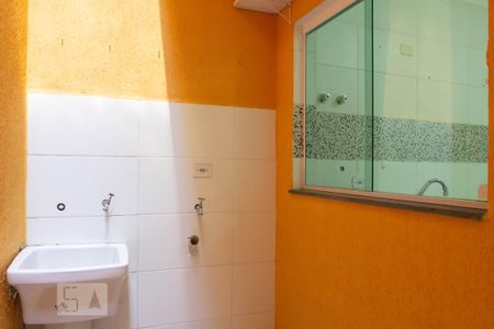 Casa de condomínio à venda com 65m², 2 quartos e 1 vagaÁrea de Serviço