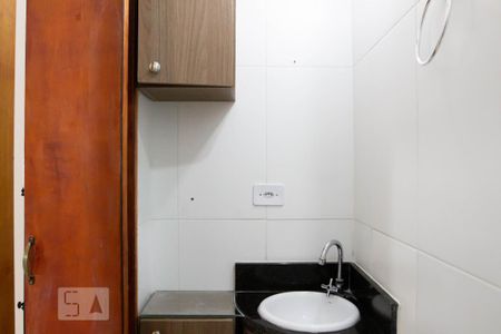 Casa de condomínio à venda com 65m², 2 quartos e 1 vagaBanheiro 