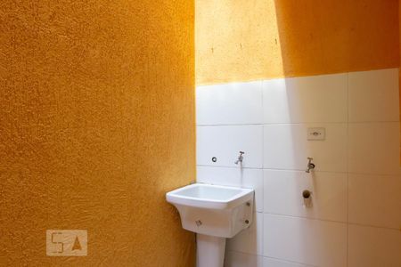 Casa de condomínio à venda com 65m², 2 quartos e 1 vagaÁrea de Serviço