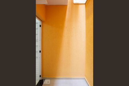 Casa de condomínio à venda com 65m², 2 quartos e 1 vagaÁrea de Serviço