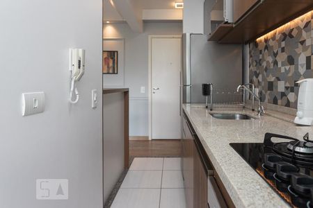 Cozinha de apartamento para alugar com 2 quartos, 54m² em Bacacheri, Curitiba