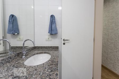 Apartamento para alugar com 54m², 2 quartos e 1 vaga Apartamento para alugar com 54m², 2 quartos e 1 vagaBanheiro
