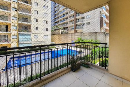 Apartamento à venda com 81m², 3 quartos e 1 vaga Apartamento à venda com 81m², 3 quartos e 1 vagaVaranda