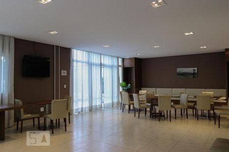 Apartamento à venda com 81m², 3 quartos e 1 vaga Apartamento à venda com 81m², 3 quartos e 1 vagaÁrea Comum