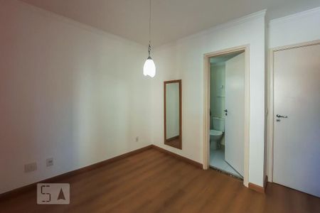 Apartamento à venda com 81m², 3 quartos e 1 vaga Apartamento à venda com 81m², 3 quartos e 1 vagaSuíte