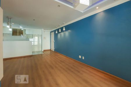 Apartamento à venda com 81m², 3 quartos e 1 vaga Apartamento à venda com 81m², 3 quartos e 1 vagaSala