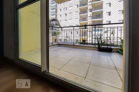Apartamento à venda com 81m², 3 quartos e 1 vaga Apartamento à venda com 81m², 3 quartos e 1 vagaVaranda