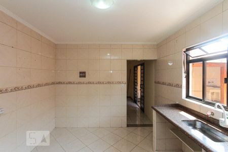 Cozinha de casa para alugar com 2 quartos, 50m² em Vila Alpina, São Paulo