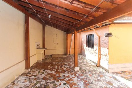 Casa para alugar com 50m², 2 quartos e 1 vagaQuintal