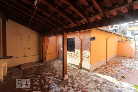 Casa para alugar com 50m², 2 quartos e 1 vagaQuintal