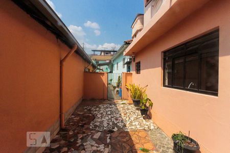 Casa para alugar com 50m², 2 quartos e 1 vagaQuintal