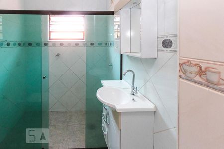 Banheiro de casa para alugar com 2 quartos, 50m² em Vila Alpina, São Paulo
