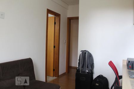 Corredor de apartamento para alugar com 4 quartos, 215m² em Castelo, Belo Horizonte