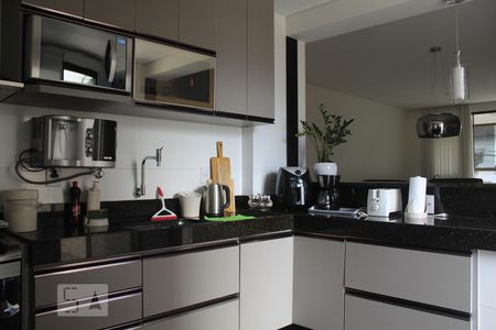 Apartamento para alugar com 215m², 4 quartos e 3 vagasCozinha