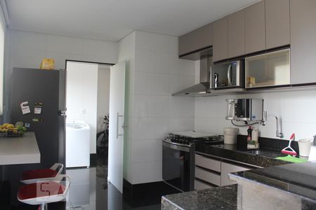 Apartamento para alugar com 215m², 4 quartos e 3 vagasCozinha