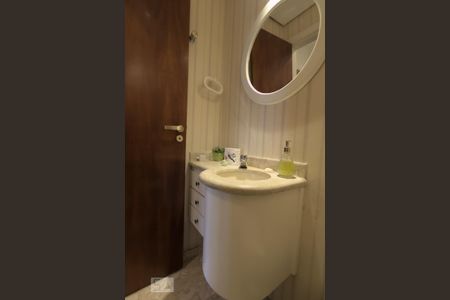 Apartamento à venda com 130m², 3 quartos e 3 vagasLavabo