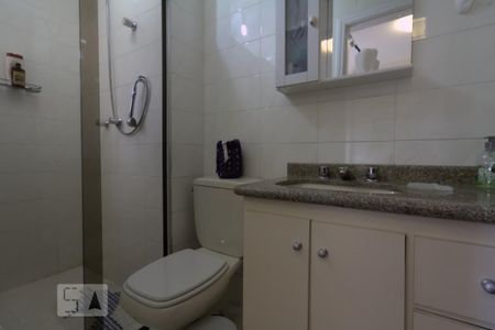 Apartamento à venda com 130m², 3 quartos e 3 vagasBanheiro da Suíte 3