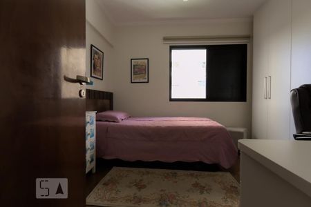 Apartamento à venda com 130m², 3 quartos e 3 vagasQuarto Suíte 2
