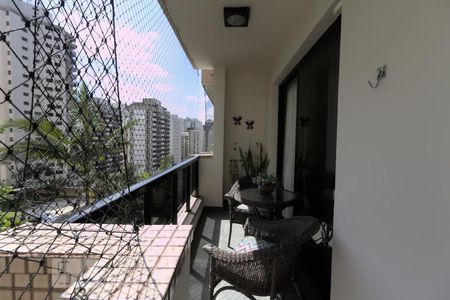 Apartamento à venda com 130m², 3 quartos e 3 vagasVaranda da Sala